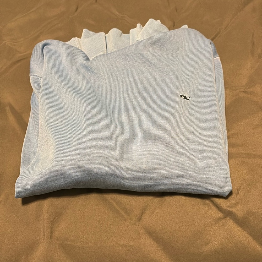 Vineyard Vines lightweight hoodie. Men’s Medium